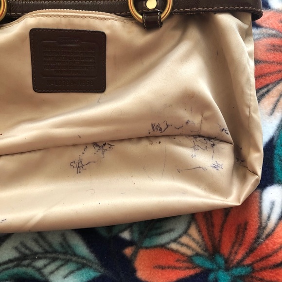 The Coach Signature Gallery Large No L0768-11658 - Picture 7 of 15